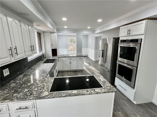 20 Biscuit Hill Rd, Foster, RI, 02825-1203 | Card Image