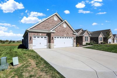 4696 W Tradwell Drive, House other with 3 bedrooms, 2 bathrooms and null parking in New Palestine IN | Image 3