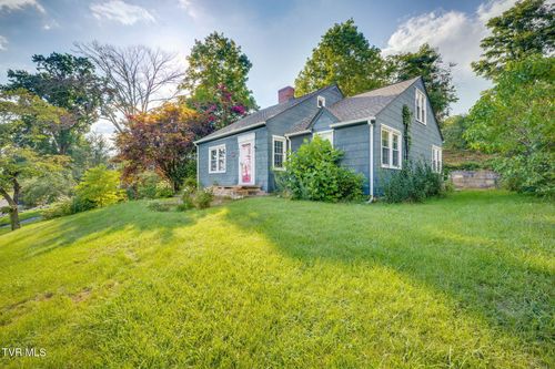 725 Prospect Avenue, Bristol, VA, 24201 | Card Image