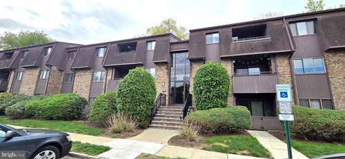 522 Woodmill Dr, East Windsor, NJ, 08512-2511 | Card Image