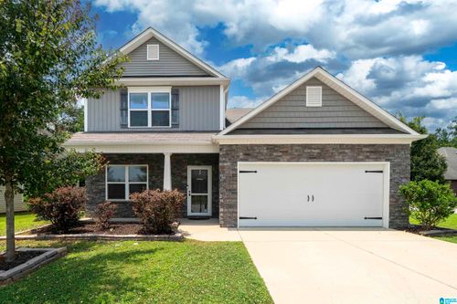 4490 Brookshire Cir, BESSEMER, AL, 35022-7073 | Card Image