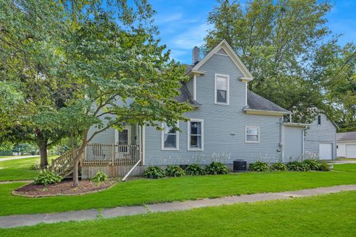 208 N East St, Lexington, IL, 61753-1516 | Card Image