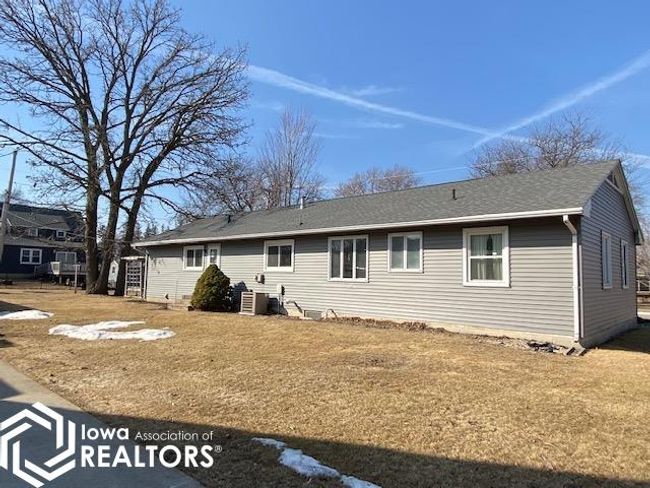625 Blackstone Dr, Home with 2 bedrooms, 2 bathrooms and 2 parking in Garner IA | Image 14