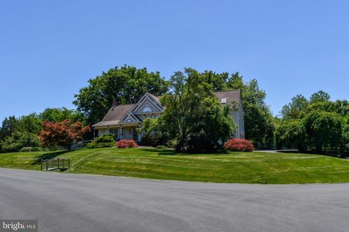11061 Tottenham Ln, RESTON, VA, 20194-1403 | Card Image