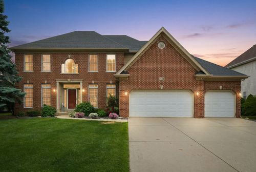 3423 Goldfinch Dr, Naperville, IL, 60564-8317 | Card Image