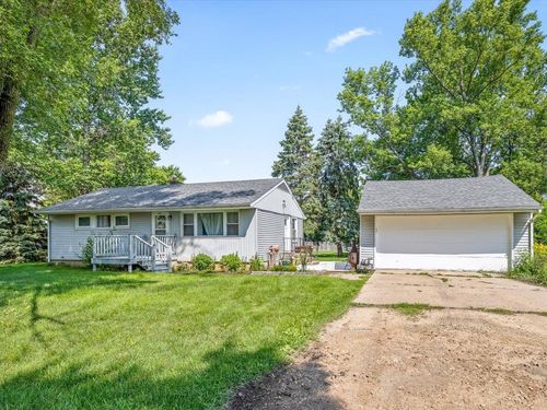 1204 Van Stone Dr, Machesney Park, IL, 61115-2157 | Card Image