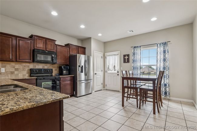 4661 148 Th St, House other with 4 bedrooms, 4 bathrooms and null parking in Bixby OK | Image 7