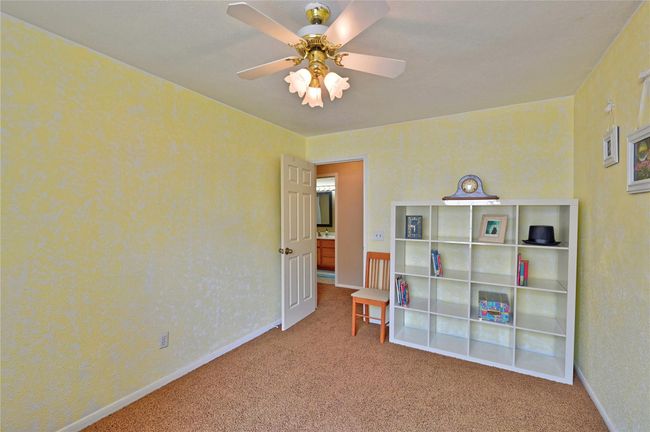 2715 Meadow Tree Ln, House other with 4 bedrooms, 3 bathrooms and 2 parking in Spring TX | Image 29