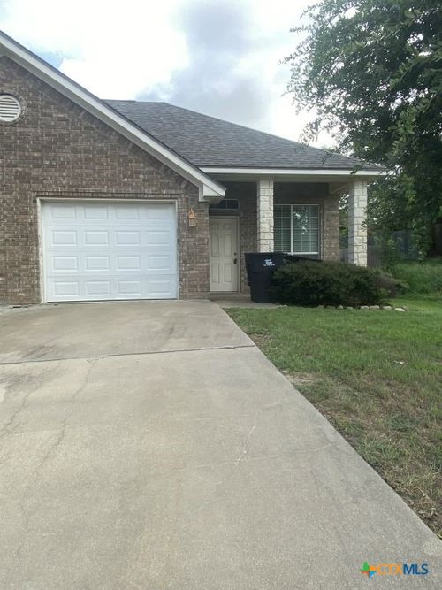 b-816 Twin Oaks Dr, Temple, TX, 76504-2168 | Card Image