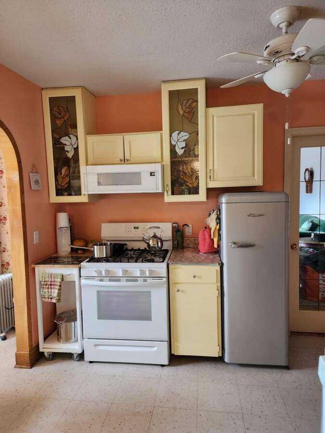 221 Center Avenue Ne, House other with 3 bedrooms, 2 bathrooms and 5 parking in Milk River AB | Image 8