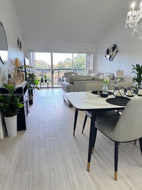 apt-308-8801 Wiles Rd, Coral Springs, FL, 33067-1831 | Card Image