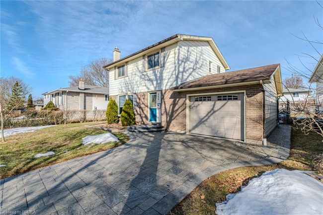 125 Woodlawn Ave, House other with 4 bedrooms, 2 bathrooms and 3 parking in Brantford ON | Image 4