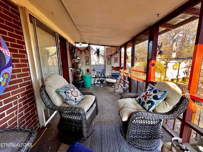 827 Goddard St, House other with 4 bedrooms, 3 bathrooms and null parking in Alcoa TN | Image 6