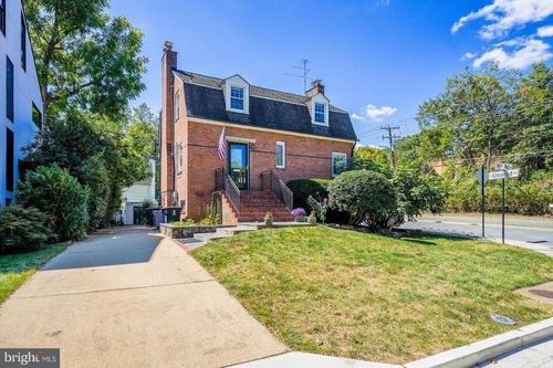 3214 19th Rd N, Arlington, VA, 22201-5217 | Card Image