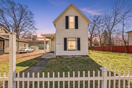 619 W Indiana Ave, Elkhart, IN, 46516-2314 | Card Image