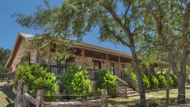 121 David Rankin Rd, House other with 3 bedrooms, 2 bathrooms and null parking in Leakey TX | Image 5