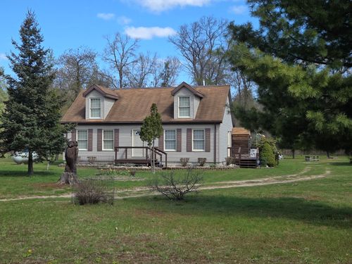 2074 E 36th St, Idlewild, MI, 49642-9665 | Card Image