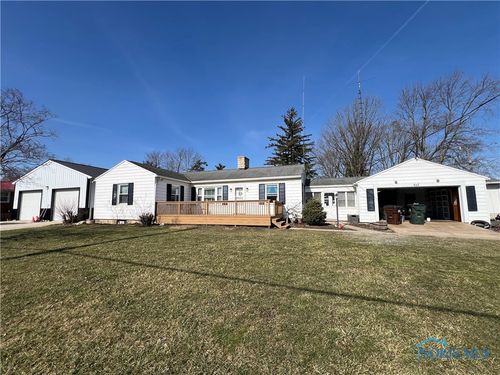 657 N Sandusky St, Tiffin, OH, 44883-1055 | Card Image