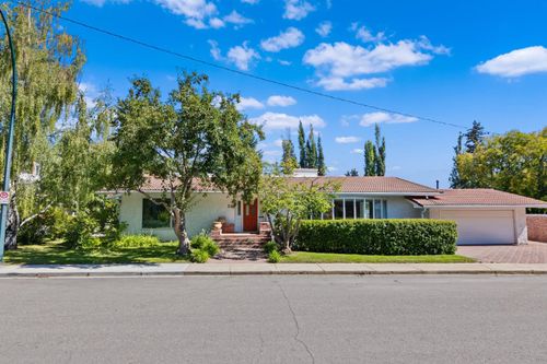 20 Windsor Crescent Sw, Calgary, AB, T2V1V6 | Card Image