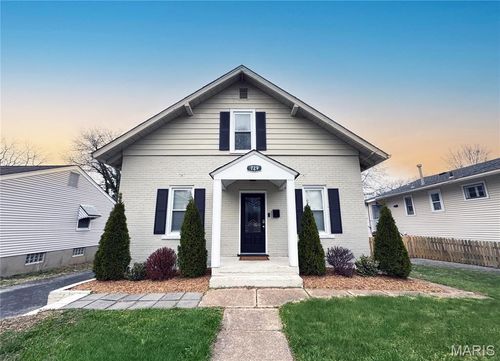 729 Luckystone Ave, Saint Louis, MO, 63122-3245 | Card Image