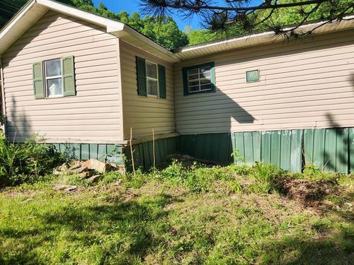121 Dodson Br, Prestonsburg, KY, 41653-7001 | Card Image
