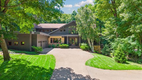 20895 Spencer Ln, Shorewood, MN, 55331-9290 | Card Image