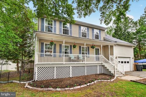 3847 Holly Dr, EDGEWATER, MD, 21037-4227 | Card Image