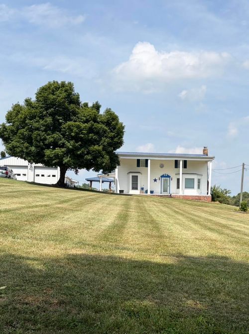 152 Watson Ln, Ewing, KY, 41039-8262 | Card Image