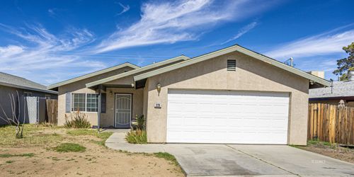 1220 Boston, Ridgecrest, CA, 93555 | Card Image