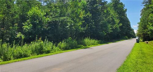 168 Valley Springs Dr, Olin, NC, 28660-9504 | Card Image