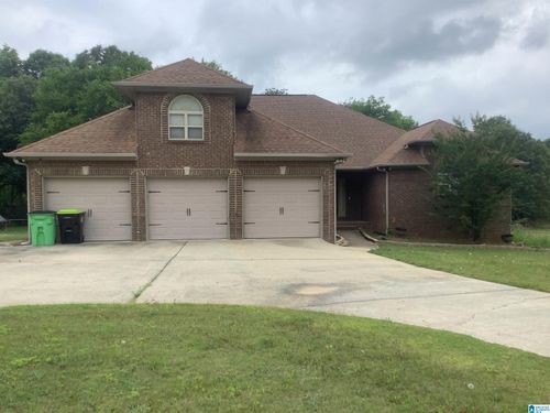 136 Village Trace Dr, SPRINGVILLE, AL, 35146-9002 | Card Image
