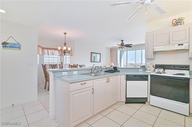 APT-401 - 22748 Island Pines Way, Condo with 2 bedrooms, 2 bathrooms and null parking in Fort Myers Beach FL | Image 16