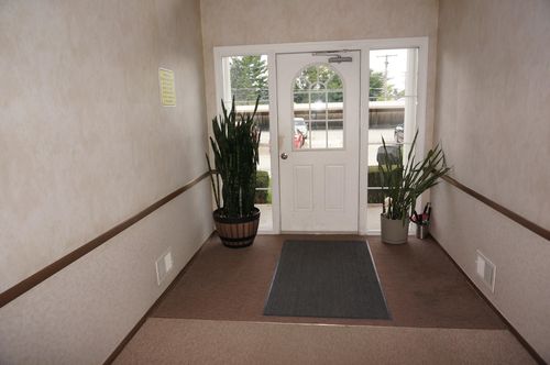 34821 Valleyview Dr, Sterling Heights, MI, 48312-5098 | Card Image