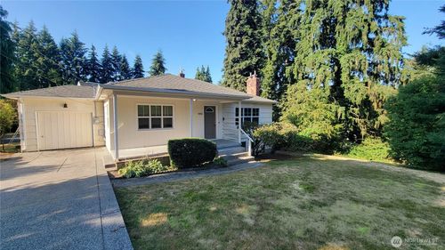 1419 108th Avenue Se, Bellevue, WA, 98004 | Card Image