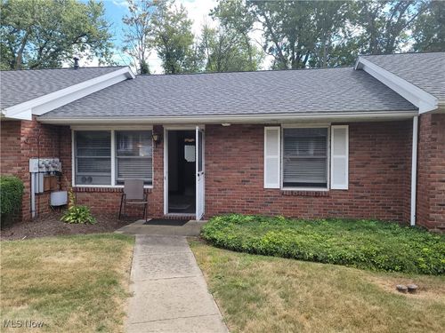 530 Hawley Ave, Salem, OH, 44460-1758 | Card Image