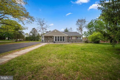 3119 Manor Rd, HUNTINGDON VALLEY, PA, 19006-4110 | Card Image