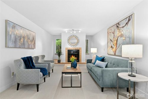 apt-313-13717 Linden Ave N, Seattle, WA, 98133-6961 | Card Image