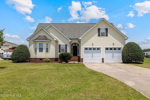 107 Ellington Way, La Grange, NC, 28551-7767 | Card Image