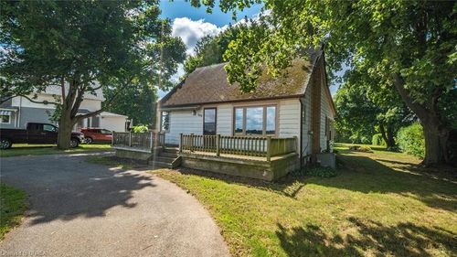 460 Burtch Rd, Brant, ON, N0E1K0 | Card Image
