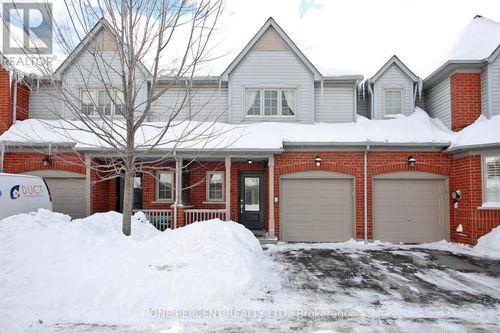 55-5223 Fairford Cres, Mississauga, ON, L5V2M6 | Card Image