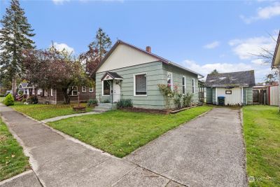 512 W Pear Street, House other with 3 bedrooms, 1 bathrooms and null parking in Centralia WA | Image 2