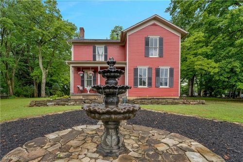 725 N Main St, Poland, OH, 44514-1672 | Card Image