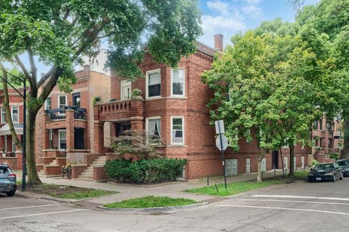 gr-1056 Leavitt St, CHICAGO, IL, 60622-3523 | Card Image