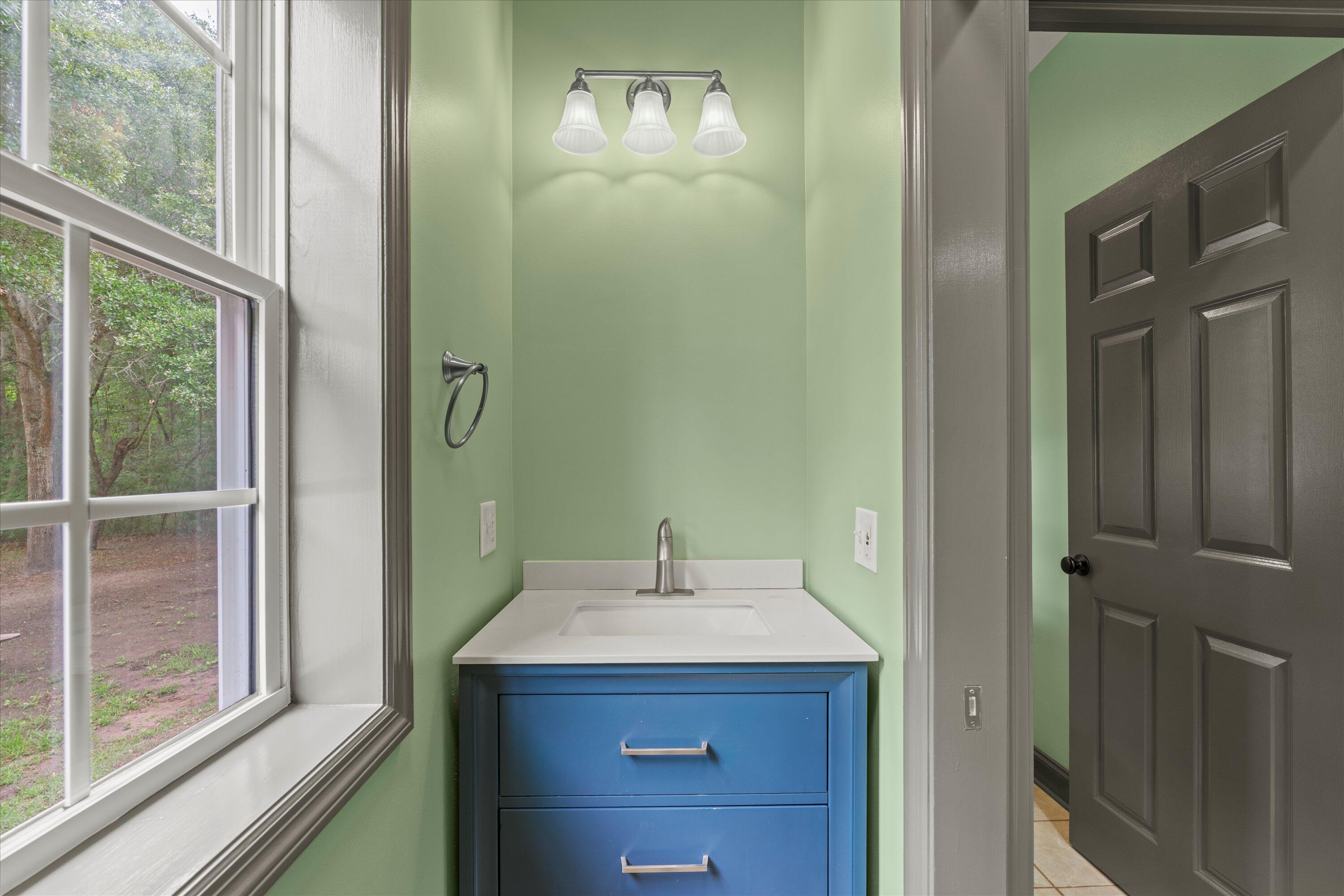 Residential in Saint Helena Island 5