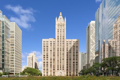 p-767-680 N Lake Shore Drive, Chicago, IL, 60611 | Card Image