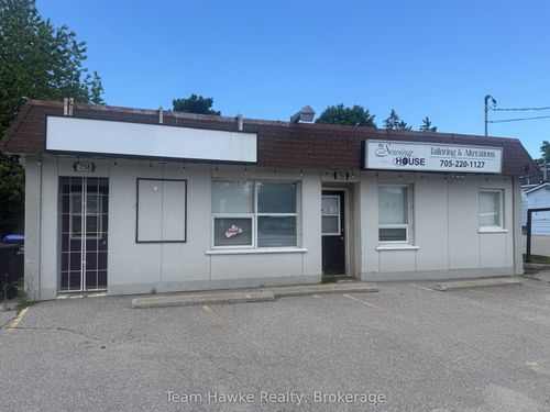 758 Yonge St, Midland, ON, L4R2E5 | Card Image