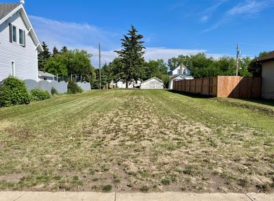 5029 54 St, Home with 0 bedrooms, 0 bathrooms and null parking in Daysland AB | Image 2