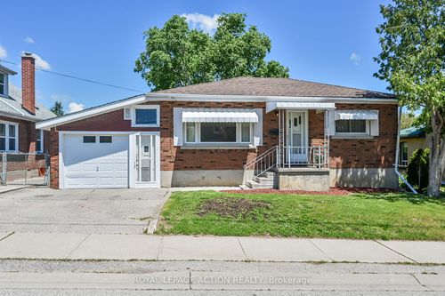 17 Huff Ave, Brantford, ON, N3R2A2 | Card Image