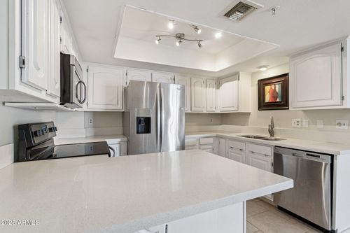 220-4200 N Miller Rd, Scottsdale, AZ, 85251-3624 | Card Image