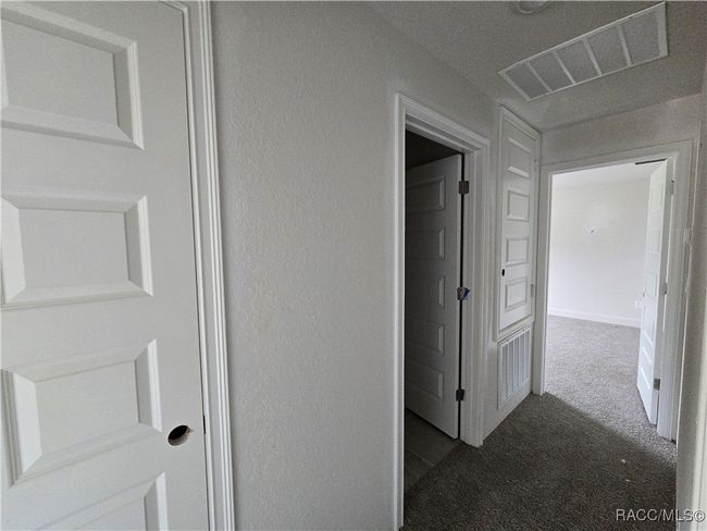 310 W Rexford Dr, House other with 3 bedrooms, 2 bathrooms and 2 parking in Beverly Hills FL | Image 7
